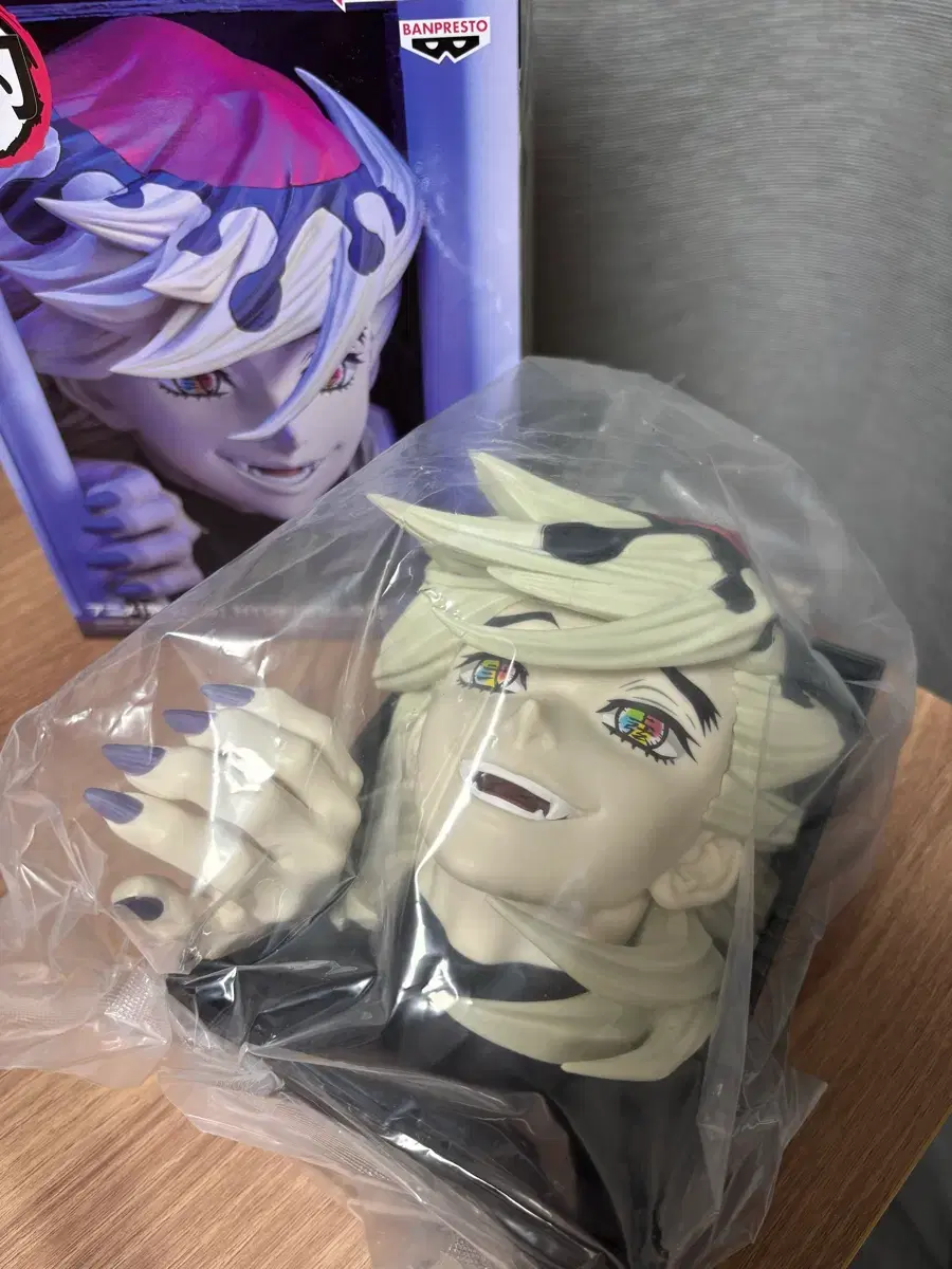thumbnail-0